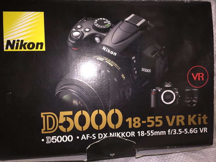 A VENDRE NIKON D5000 et objectifs NEUFS